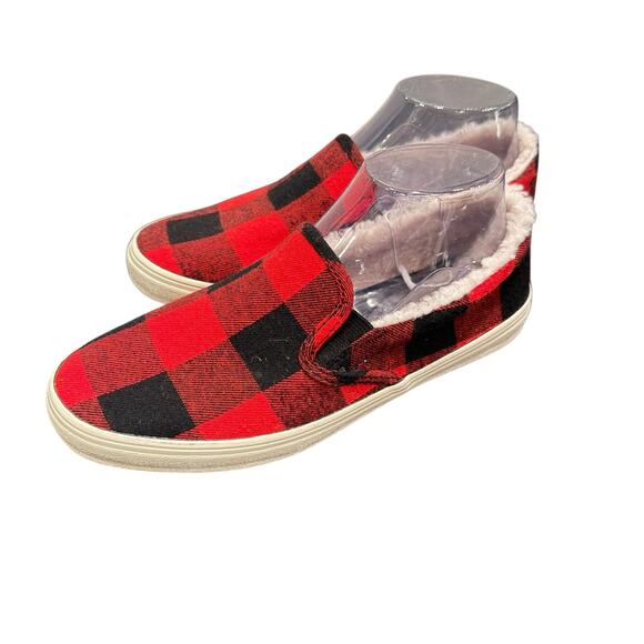 Old Navy Women’s Size 7 Slip-On Shoes Red Buffalo Plaid Faux Sherpa Lined - Picture 2 of 6
